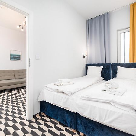 Prymasa Tysiaclecia 83A C - D By Homeprime Varšava Exteriér fotografie