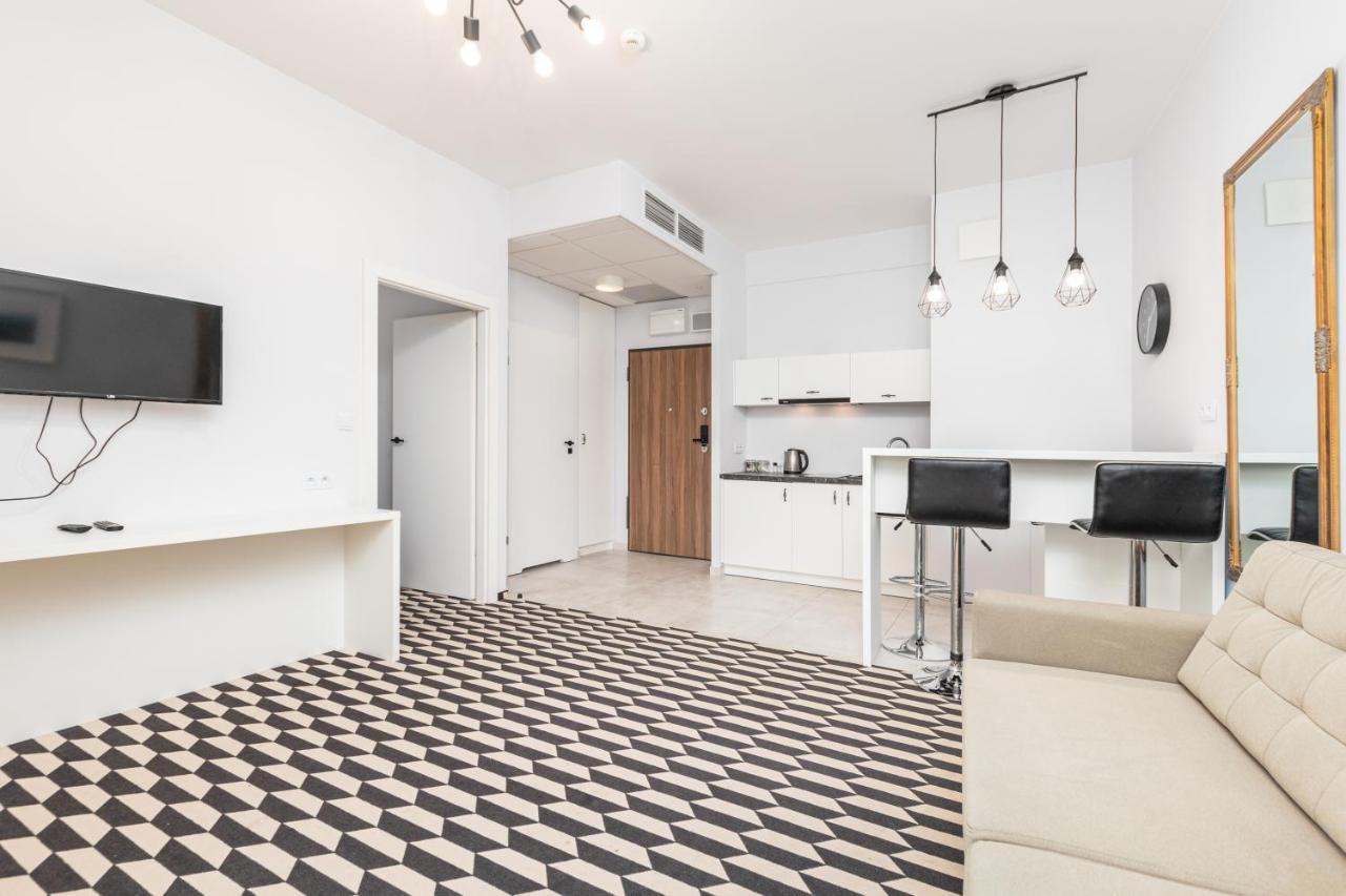 Prymasa Tysiaclecia 83A C - D By Homeprime Varšava Exteriér fotografie