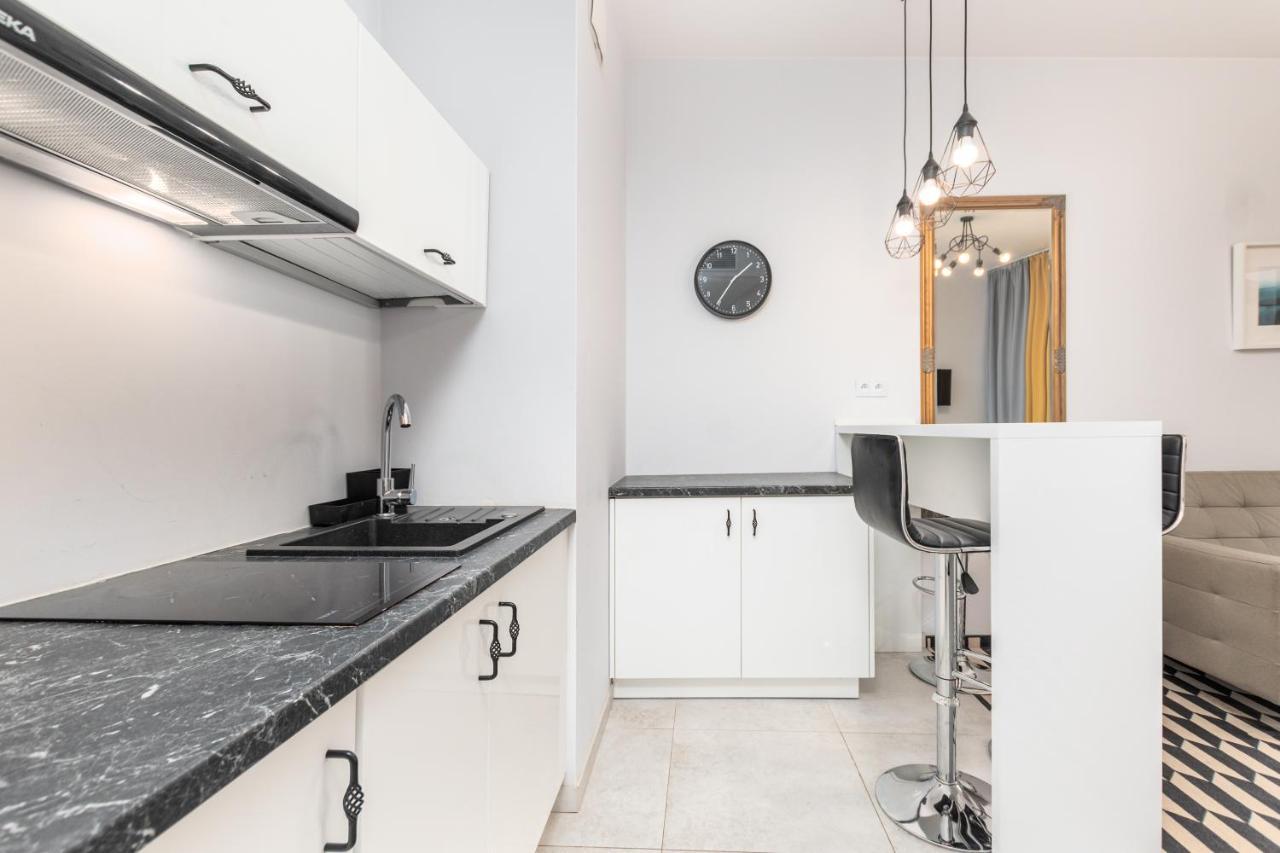 Prymasa Tysiaclecia 83A C - D By Homeprime Varšava Exteriér fotografie